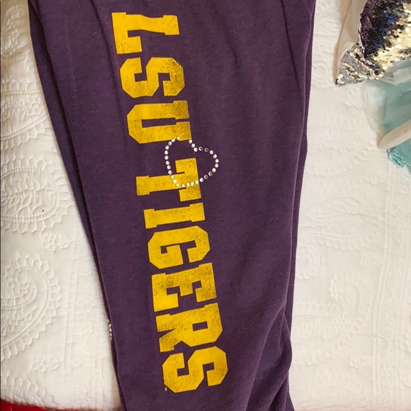 PINK Victoria’s Secret LSU Tigers set - Picture 10 of 12